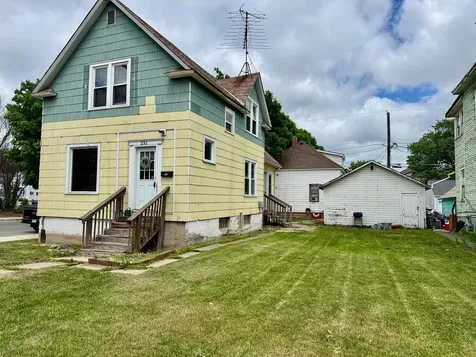 231 8th Street S Virginia MN 55792