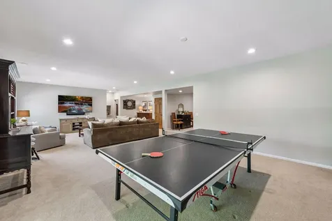 1800 Carriage Drive Victoria MN 55386