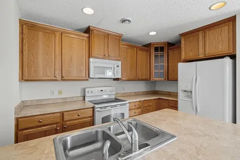 3232 Oak View Drive Woodbury MN 55129