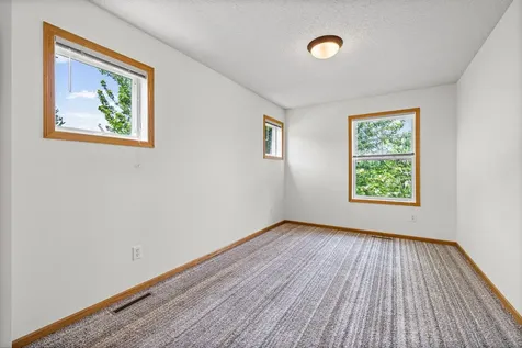 3232 Oak View Drive Woodbury MN 55129