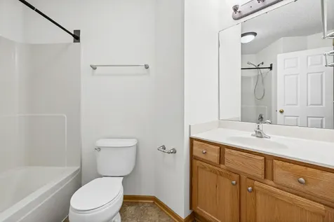 3232 Oak View Drive Woodbury MN 55129