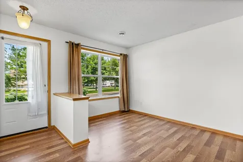 3232 Oak View Drive Woodbury MN 55129