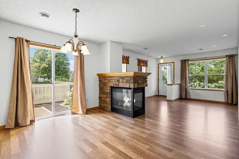 3232 Oak View Drive Woodbury MN 55129