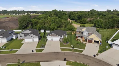 6007 68th Street S Fargo ND 58104