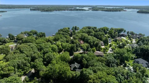5955 Maple Forest Minnetrista MN 55364