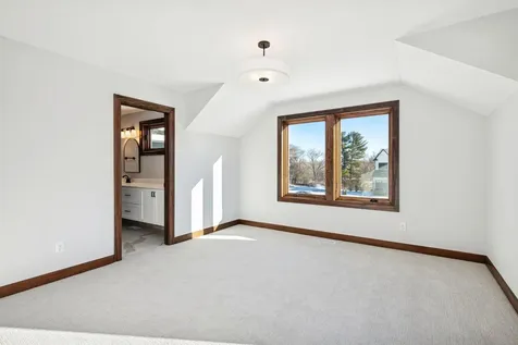 5534 Conifer Trail Minnetonka MN 55345