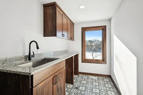 5534 Conifer Trail Minnetonka MN 55345