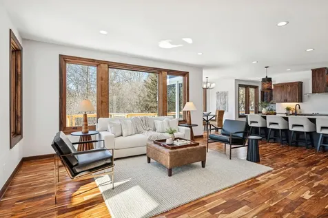 5534 Conifer Trail Minnetonka MN 55345