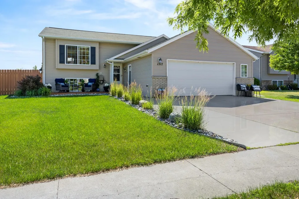 1717 13th Street E West Fargo ND 58078