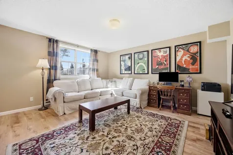 1903 58 Avenue S Fargo ND 58104