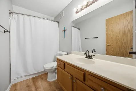1903 58 Avenue S Fargo ND 58104