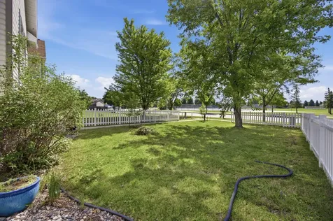 1903 58 Avenue S Fargo ND 58104