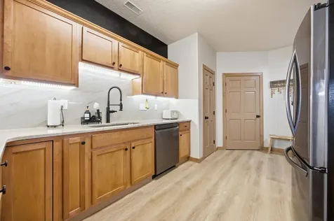 430 19th Avenue W West Fargo ND 58078