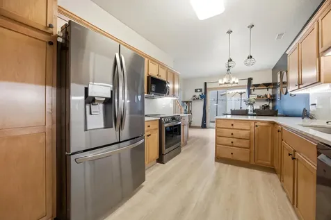 430 19th Avenue W West Fargo ND 58078