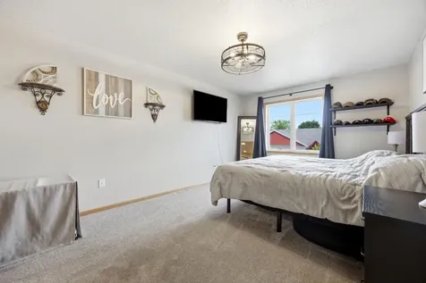 430 19th Avenue W West Fargo ND 58078