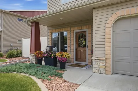 430 19th Avenue W West Fargo ND 58078