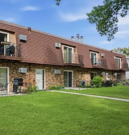 2577 Pacific Drive S Fargo ND 58103