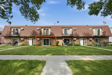 2577 Pacific Drive S Fargo ND 58103