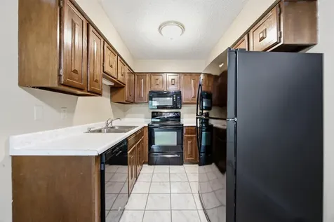 2577 Pacific Drive S Fargo ND 58103