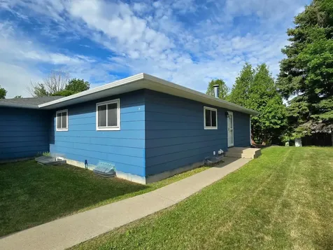 3409 12th Street S Moorhead MN 56560