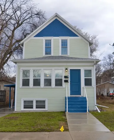 910 7th Street N Fargo ND 58102