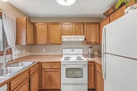 5473 E Brenner Pass Fridley MN 55432