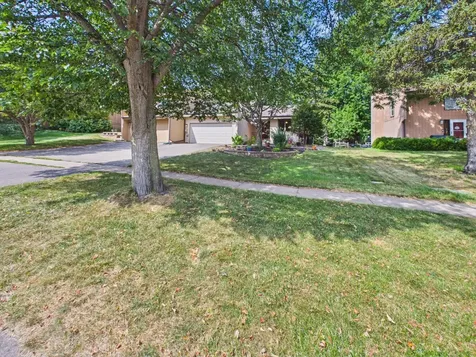 14387 Embry Path Apple Valley MN 55124