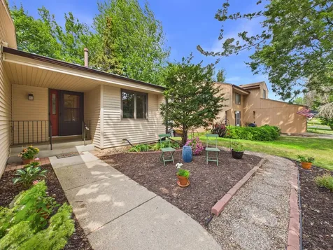 14387 Embry Path Apple Valley MN 55124