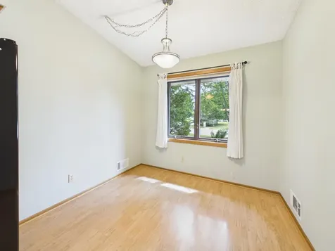 14387 Embry Path Apple Valley MN 55124