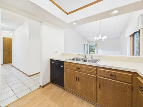 14387 Embry Path Apple Valley MN 55124