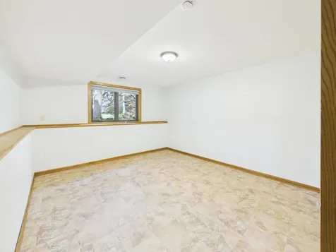 14387 Embry Path Apple Valley MN 55124