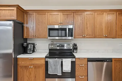 2013 E Oak Knoll Drive NE Alexandria MN 56308