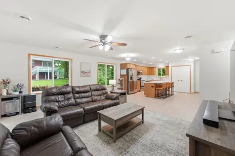 2013 E Oak Knoll Drive NE Alexandria MN 56308