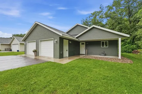 2013 E Oak Knoll Drive NE Alexandria MN 56308