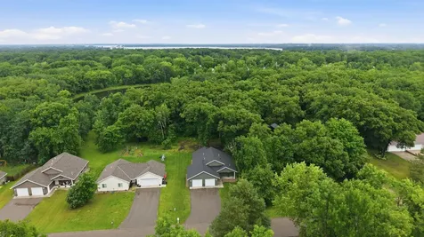 2013 E Oak Knoll Drive NE Alexandria MN 56308