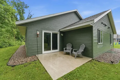 2013 E Oak Knoll Drive NE Alexandria MN 56308