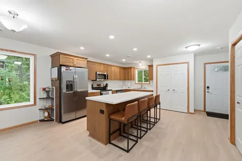 2013 E Oak Knoll Drive NE Alexandria MN 56308