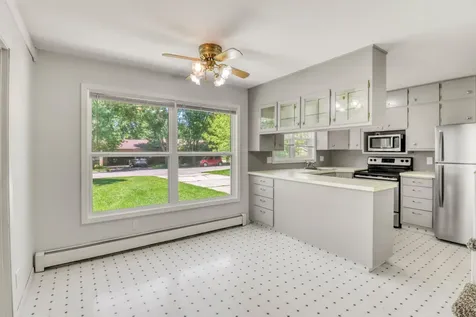 607 Maplewood Drive SE Pelican Rapids MN 56572