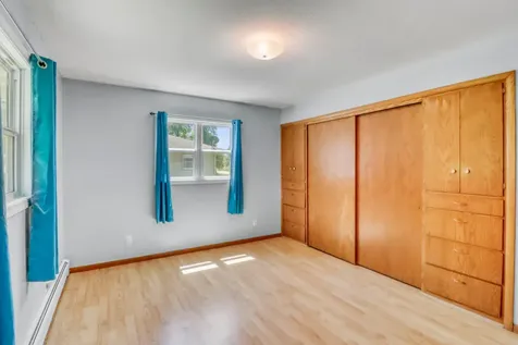 607 Maplewood Drive SE Pelican Rapids MN 56572