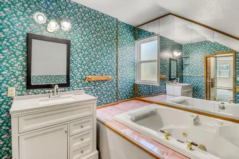 607 Maplewood Drive SE Pelican Rapids MN 56572