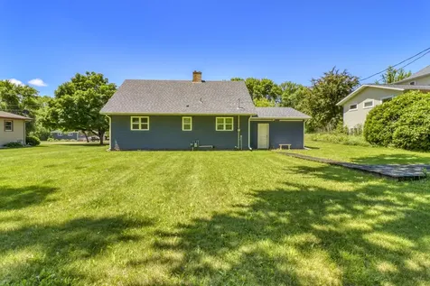607 Maplewood Drive SE Pelican Rapids MN 56572