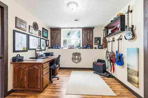 301 Wall Avenue Horace ND 58047