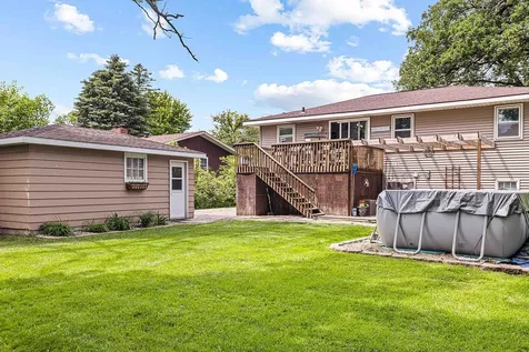 301 Wall Avenue Horace ND 58047