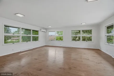 3101 Armour Terrace Saint Anthony MN 55418