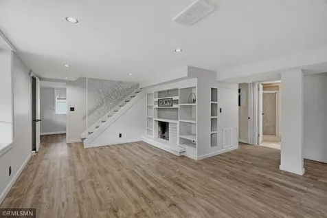 3101 Armour Terrace Saint Anthony MN 55418