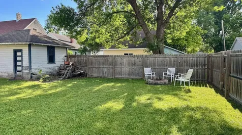 112 7th Avenue S Moorhead MN 56560
