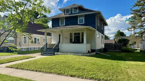 112 7th Avenue S Moorhead MN 56560