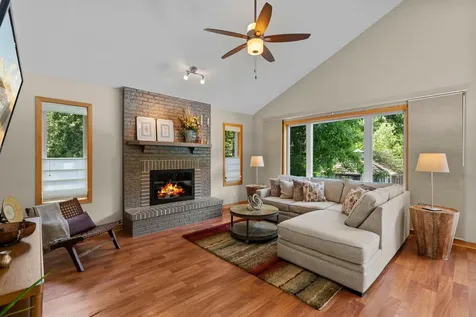 9040 E Sunrise Circle Eden Prairie MN 55347
