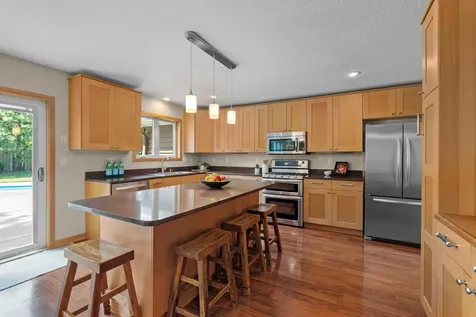 9040 E Sunrise Circle Eden Prairie MN 55347