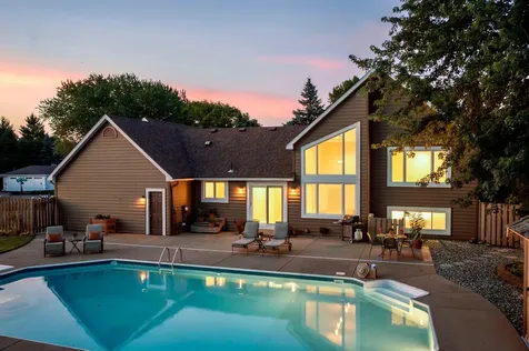 9040 E Sunrise Circle Eden Prairie MN 55347